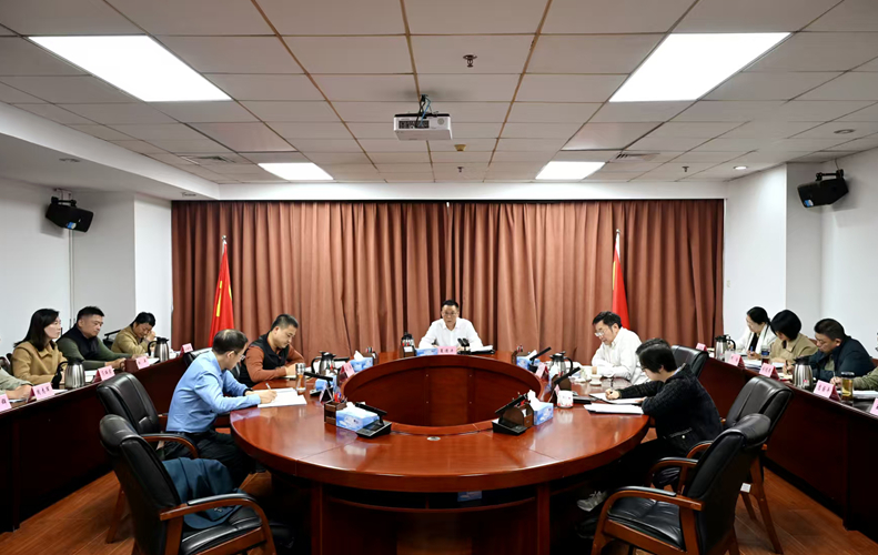 局党工委理论学习中心组（扩大）学习会召开 夏清平主持会议